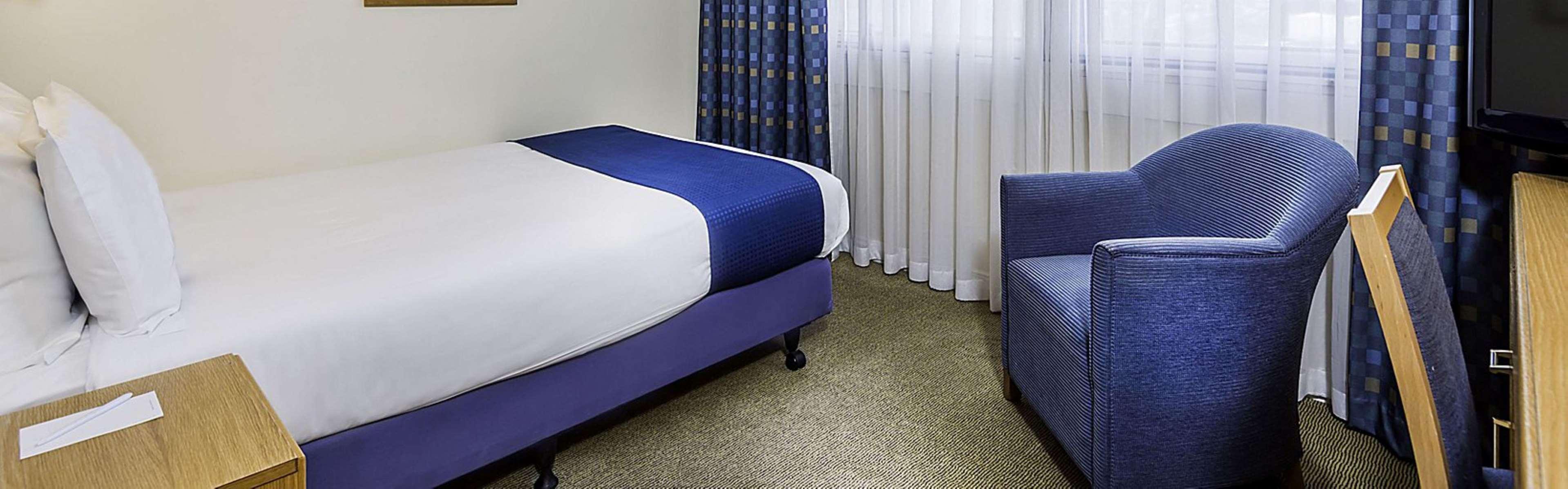 הית'רו Best Western London Heathrow Ariel Hotel מראה חיצוני תמונה