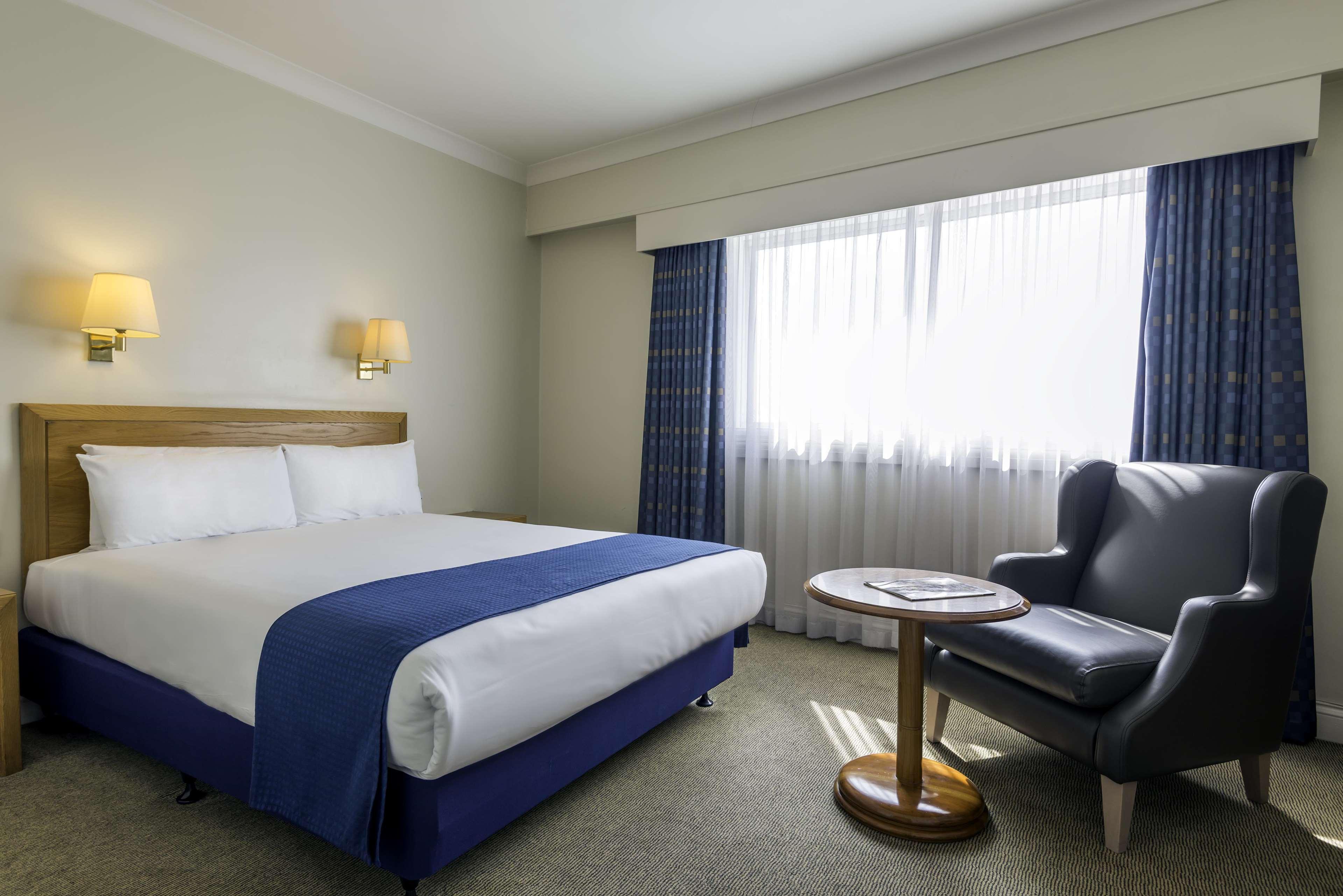 הית'רו Best Western London Heathrow Ariel Hotel מראה חיצוני תמונה