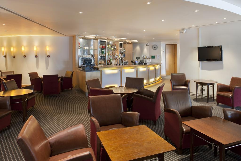 הית'רו Best Western London Heathrow Ariel Hotel מראה חיצוני תמונה