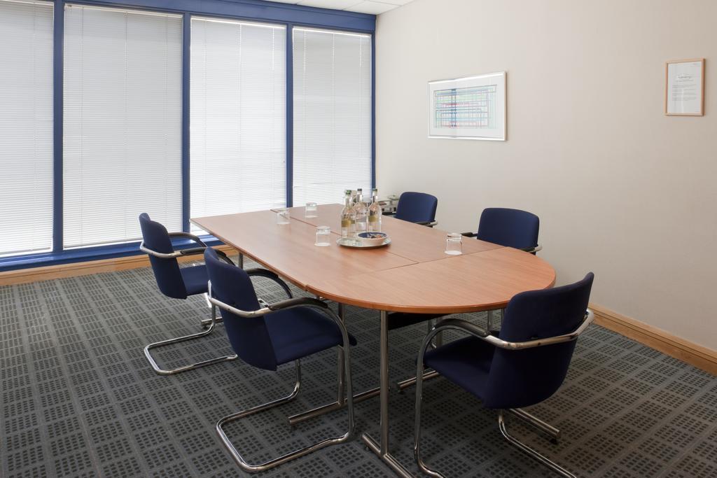 הית'רו Best Western London Heathrow Ariel Hotel מראה חיצוני תמונה