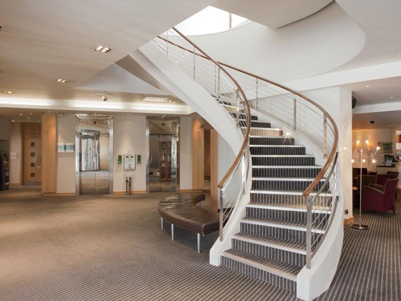 הית'רו Best Western London Heathrow Ariel Hotel מראה חיצוני תמונה