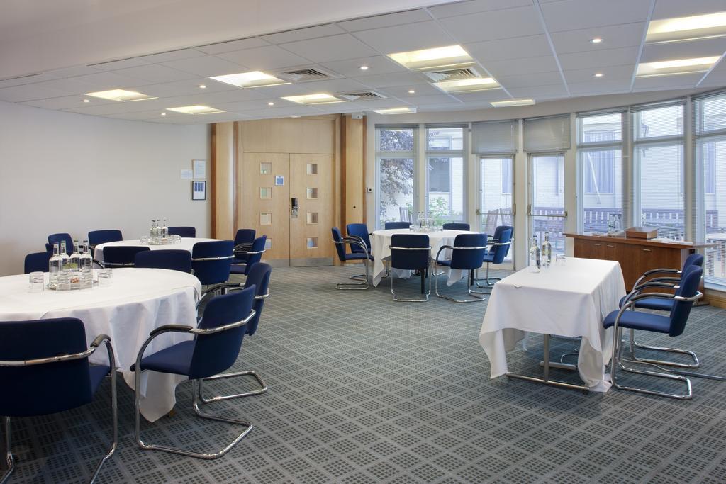 הית'רו Best Western London Heathrow Ariel Hotel מראה חיצוני תמונה