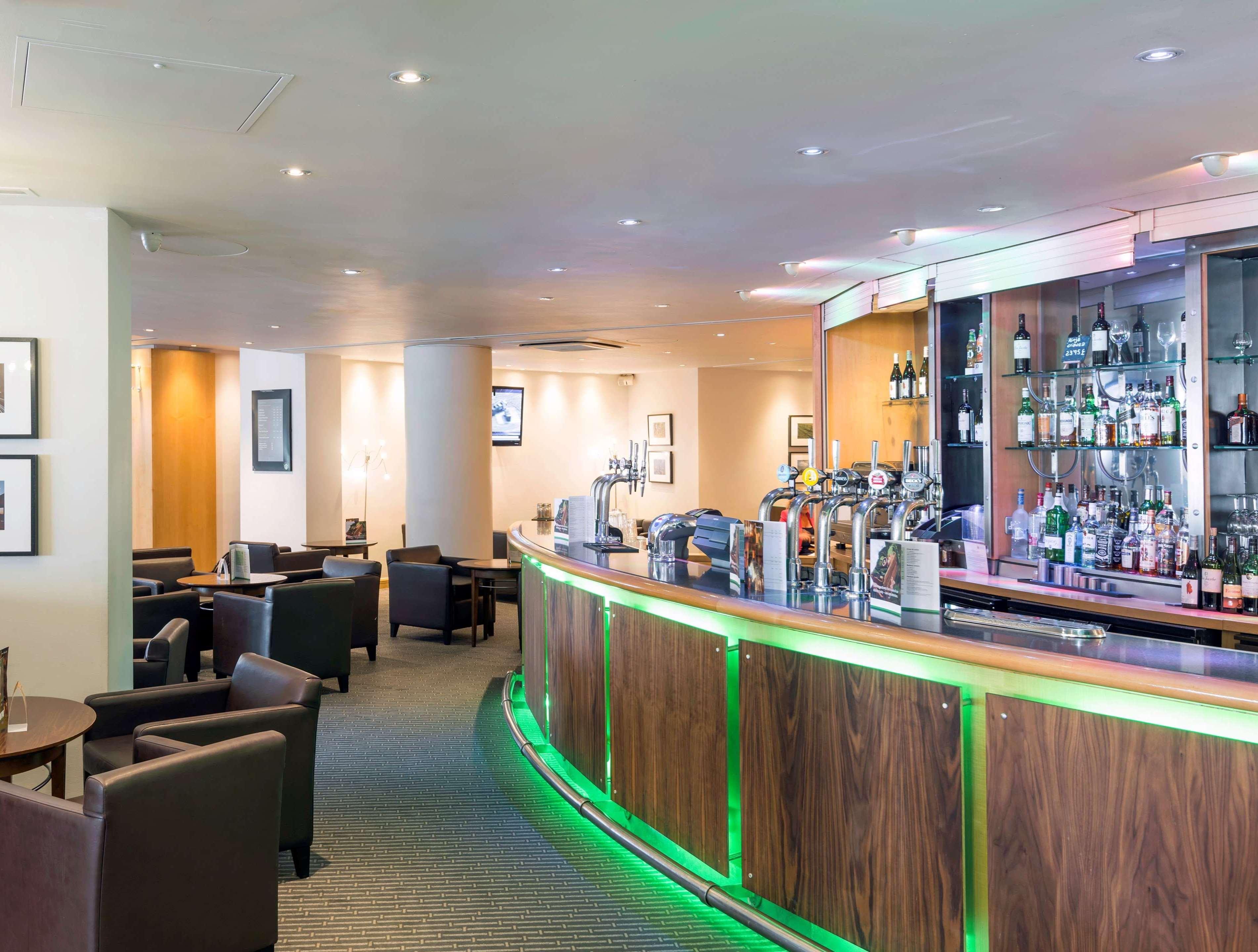 הית'רו Best Western London Heathrow Ariel Hotel מראה חיצוני תמונה