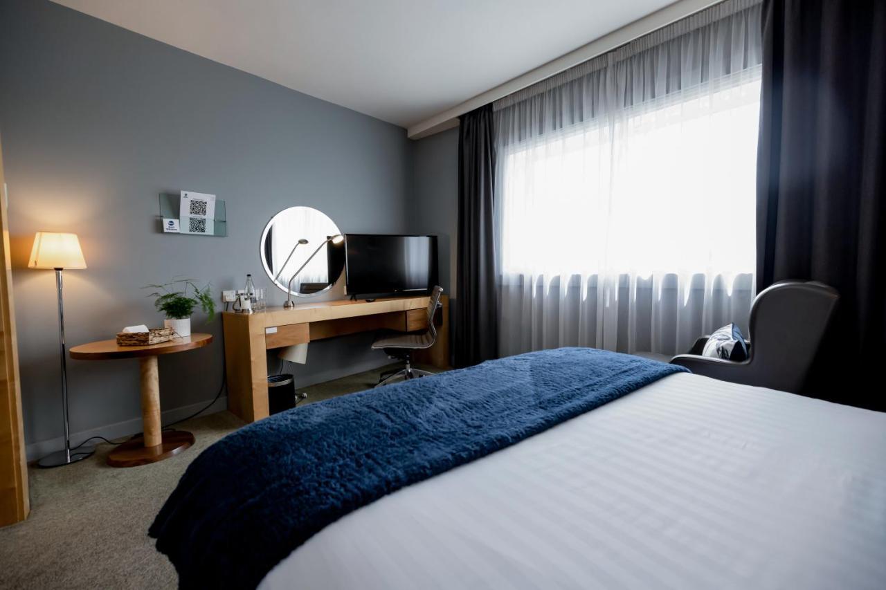 הית'רו Best Western London Heathrow Ariel Hotel מראה חיצוני תמונה